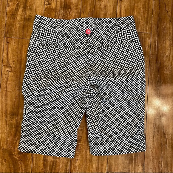 PUMA Women’s Black White Pink Bermuda Golf Shorts Size 0 - Picture 8 of 12